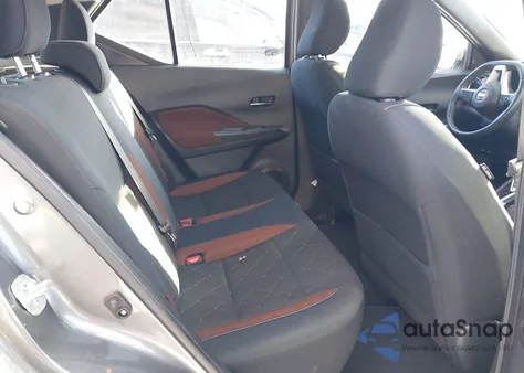 2018 Nissan Kicks Sr z USA, uszkodzony, nr VIN 3N1CP5CU9JL523531